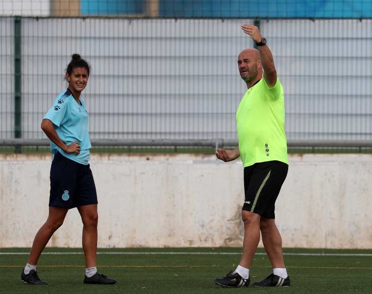 Resultats de competició del futbol femení