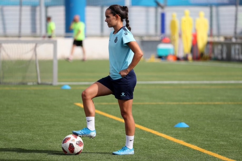 Els pericos entrevisten a Brenda Pérez