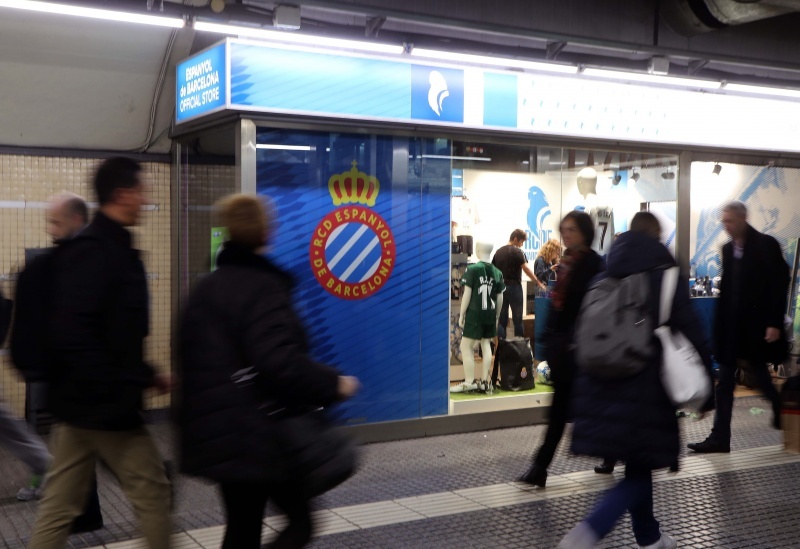 Reobertura de la RCDE Store de Plaça Espanya