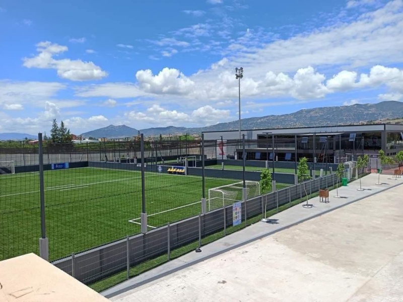 La RCDE Academy Tizi Ouzou a Algèria acull desallotjats pels greus incendis