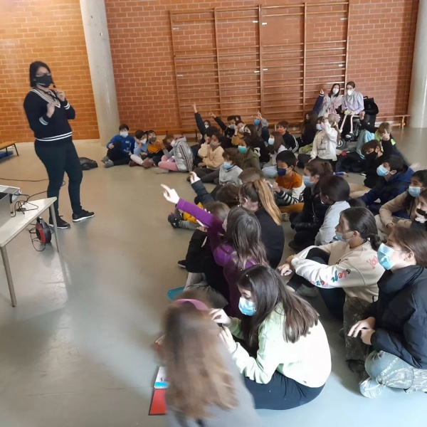 Dolors Ribalta, a l'escola Sant Jordi de Montmeló