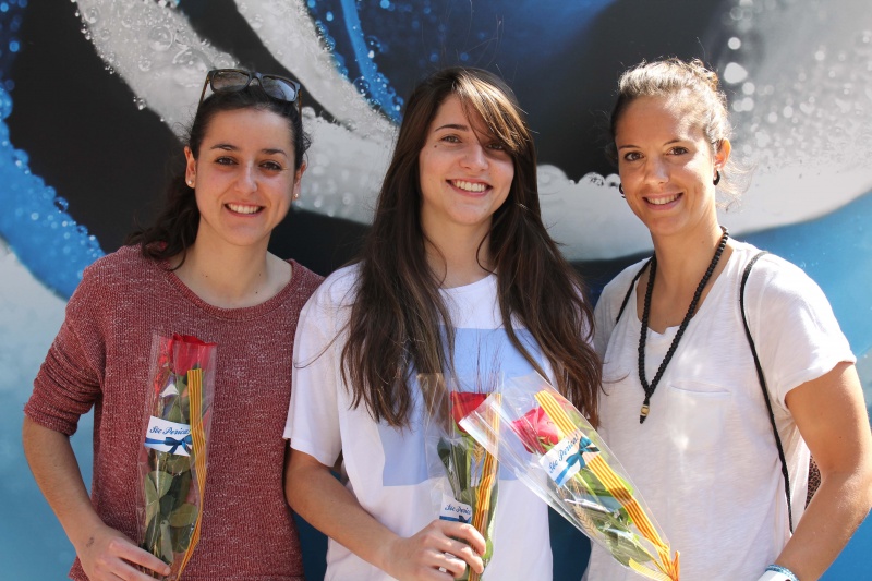 Sant Jordi es vesteix de blanc-i-blau