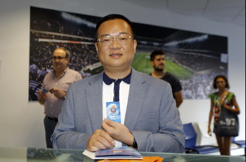 Chen Yansheng renova el carnet