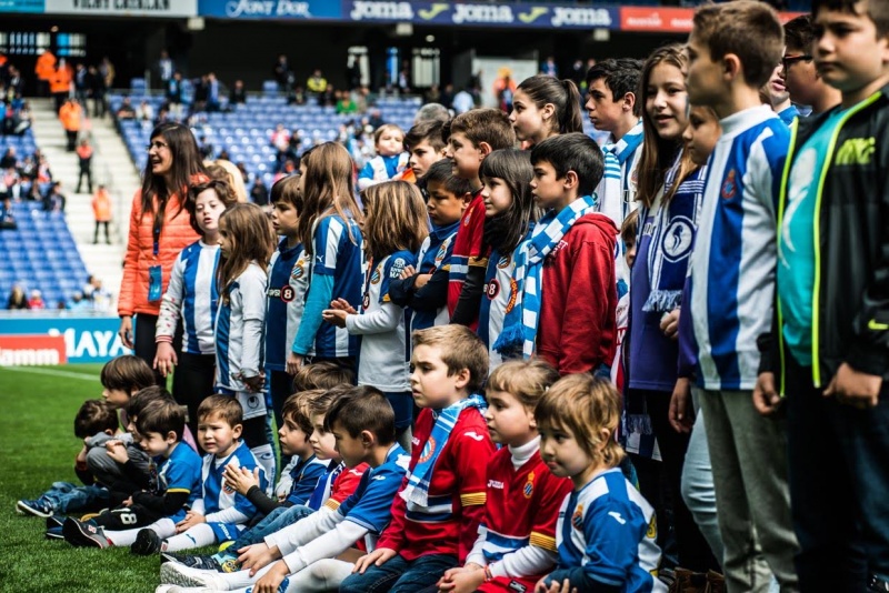 Vols fer-te la foto amb el primer equip?