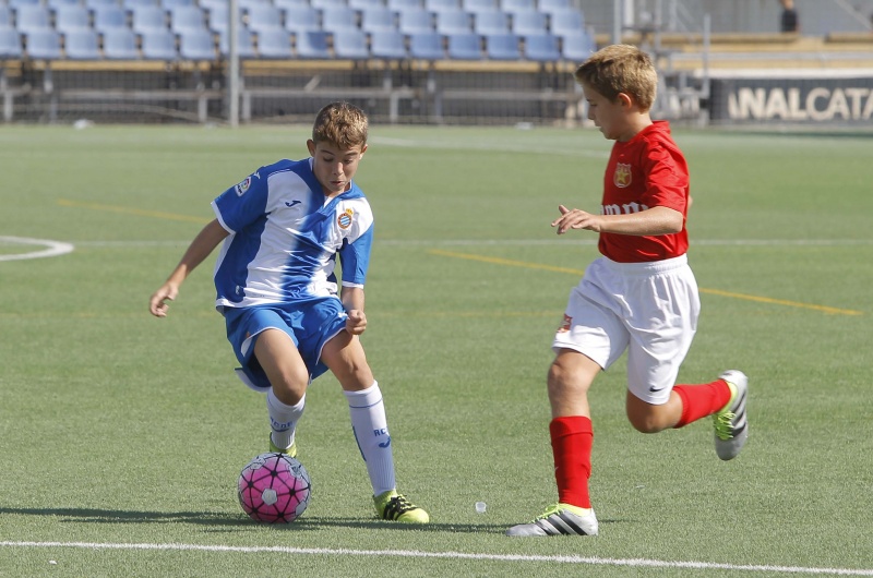 Horaris del futbol base i futbol femení