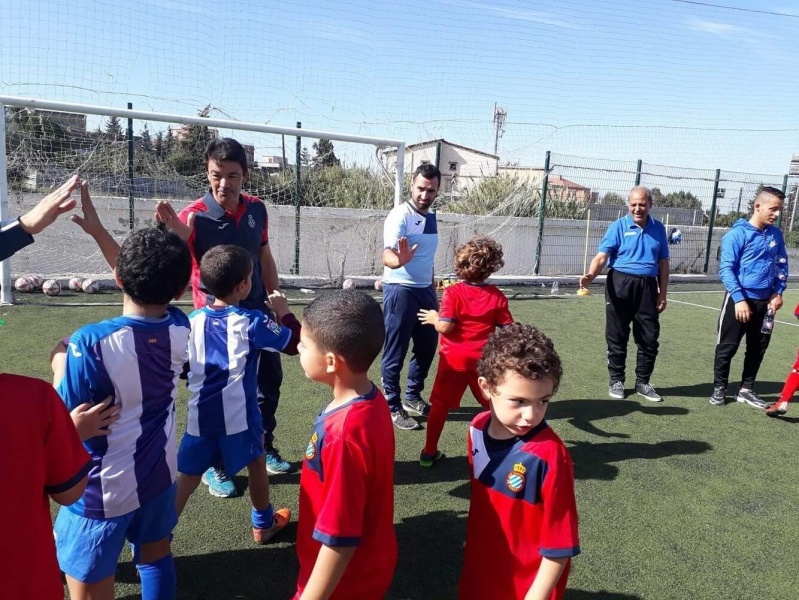 Eloy Pérez visita les Acadèmies d’Algèria