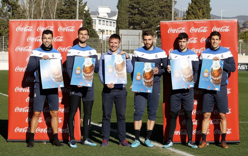 Els jugadors ja tenen el seu calendari de Coca-Cola!