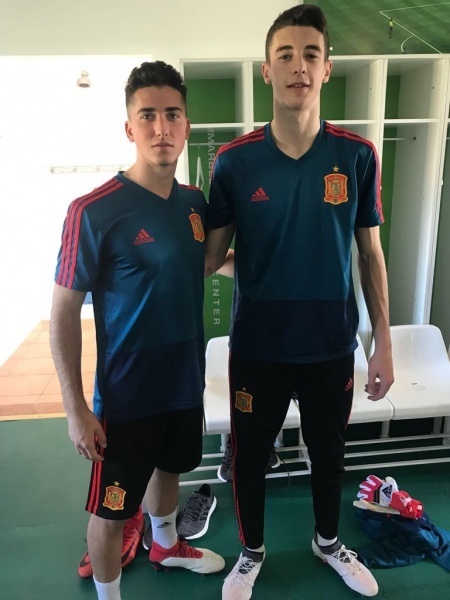 Joan García i Alejandro Pérez, convocats amb la Sub-17