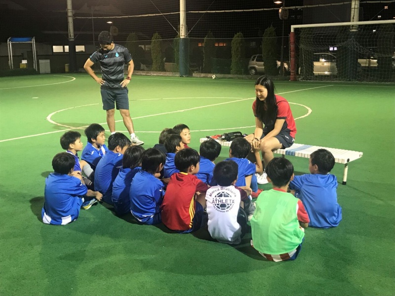 Ayaki visita la RCDE Academy del Japó