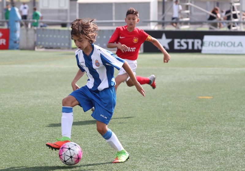 Horaris del futbol base i femení