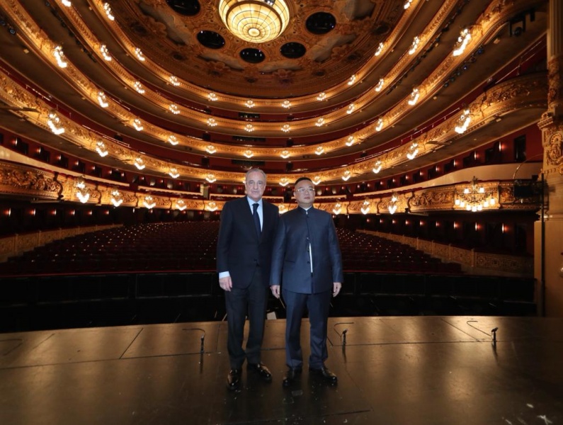 El Gran Teatre del Liceu, escenari del dinar de directives