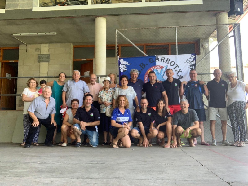 La Peña de la Garrotxa celebra la fiesta de final de temporada y su 43 aniversario